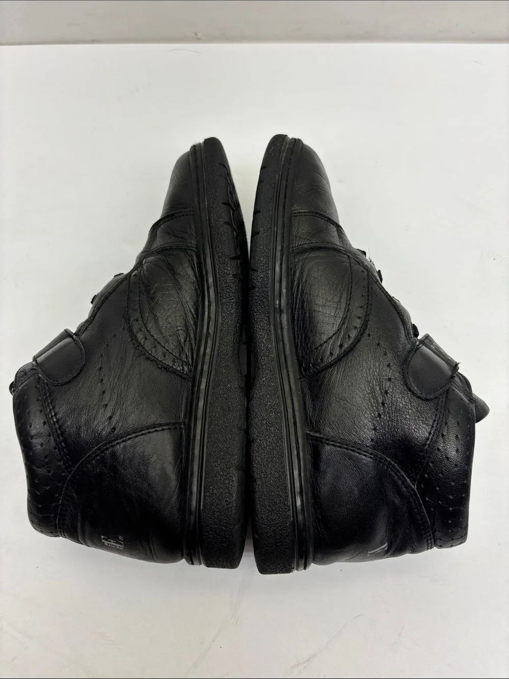 ELLE Paris Kid’s Black Leather Lace-Up Sneakers, SZ 3 little boy, box 74
